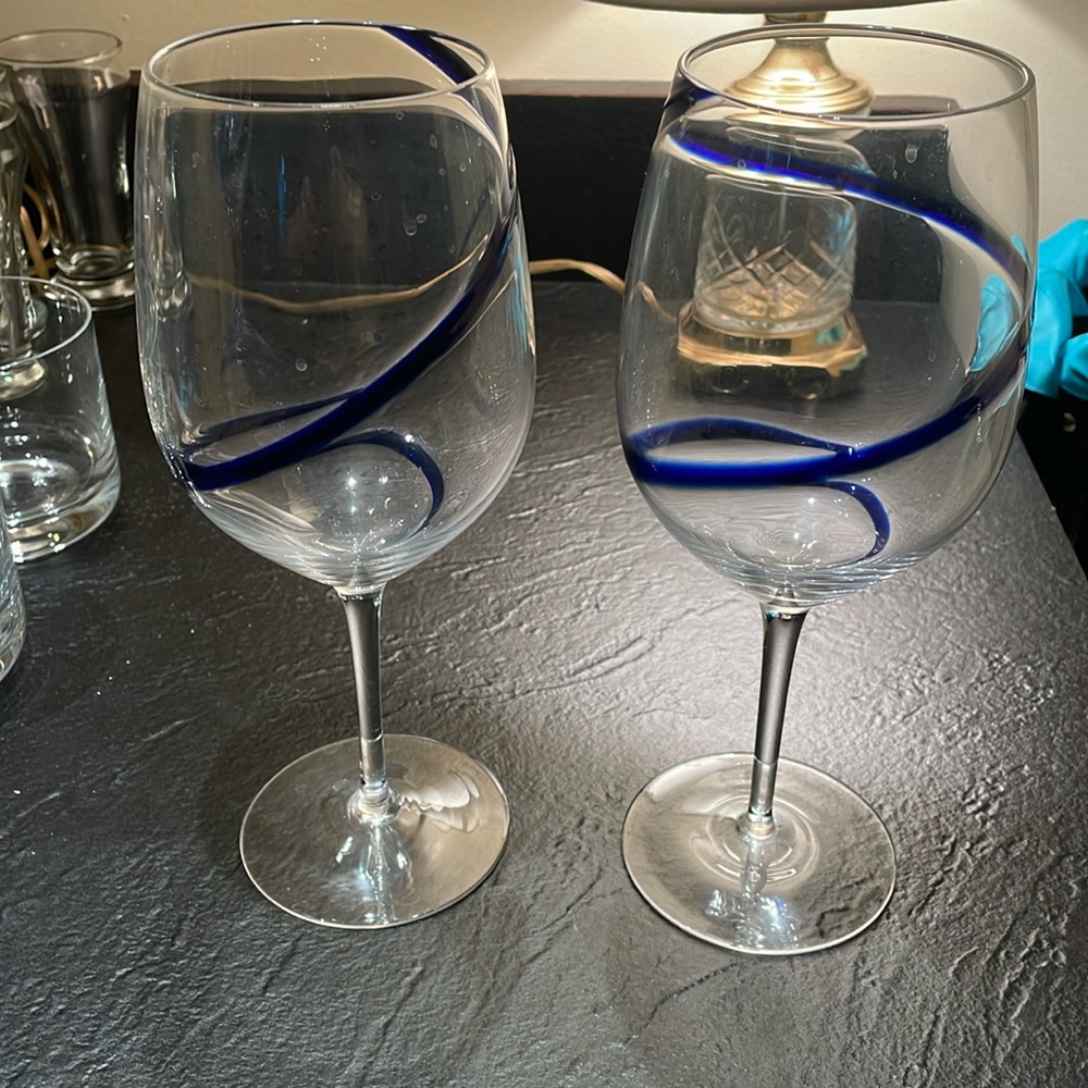 2 large blue swirl wine glasses